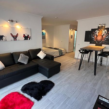 Air Conditioning, Private Parking And Fully Equipped Kitchen In Hotel Room In Golf Del Sur, Tenerife San Miguel de Abona Bagian luar foto