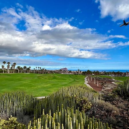 Air Conditioning, Private Parking And Fully Equipped Kitchen In Hotel Room In Golf Del Sur, Tenerife San Miguel de Abona Bagian luar foto