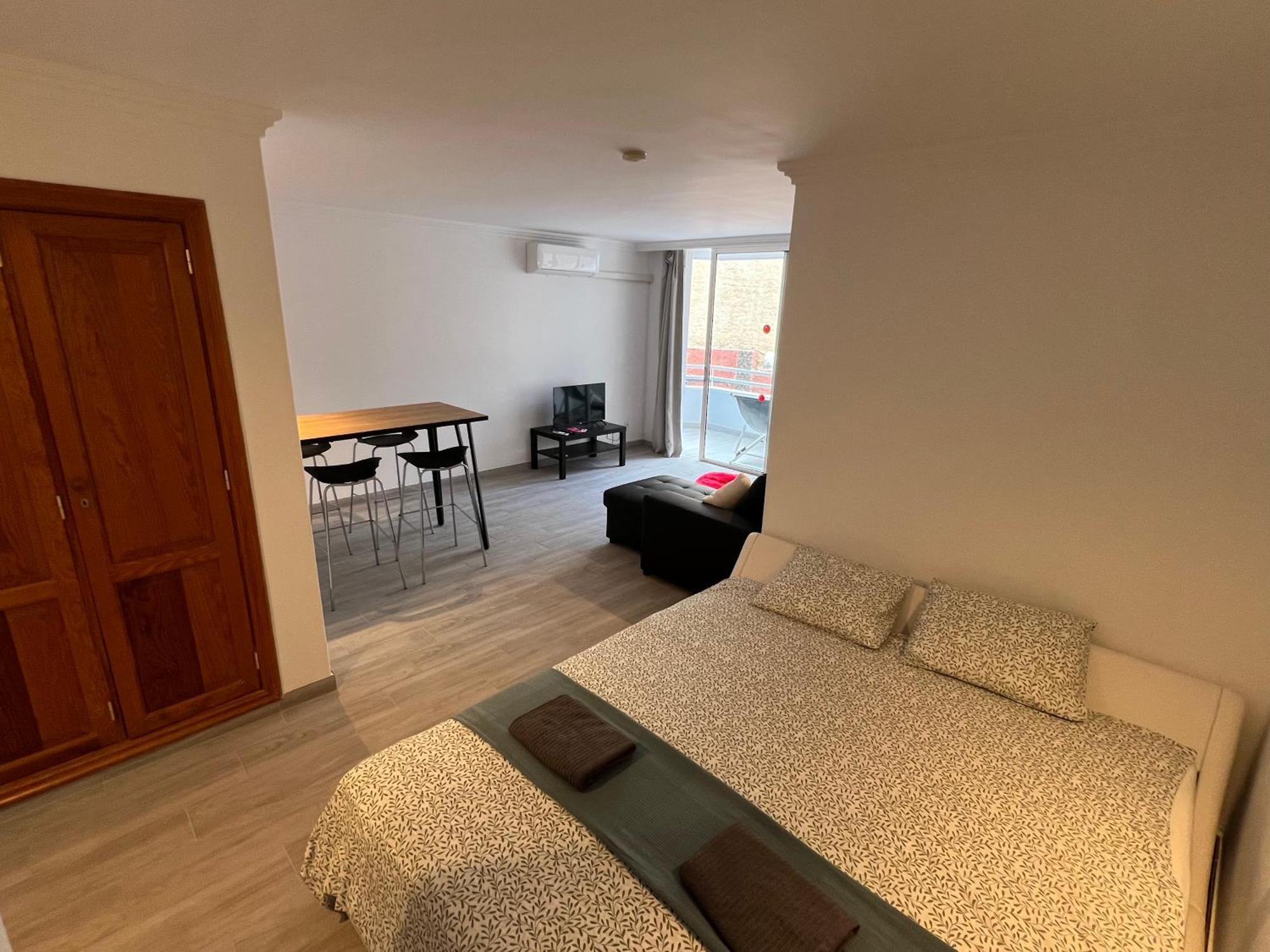 Air Conditioning, Private Parking And Fully Equipped Kitchen In Hotel Room In Golf Del Sur, Tenerife San Miguel de Abona Bagian luar foto